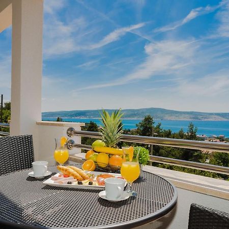 Apartmani Tomeri Starigrad Paklenica Buitenkant foto