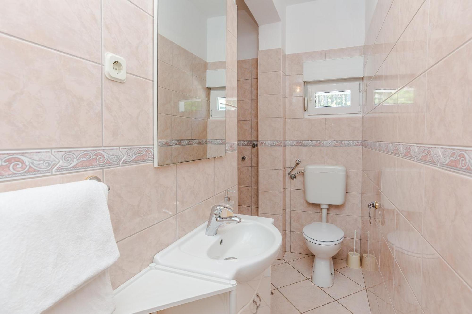 Apartmani Tomeri Starigrad Paklenica Buitenkant foto