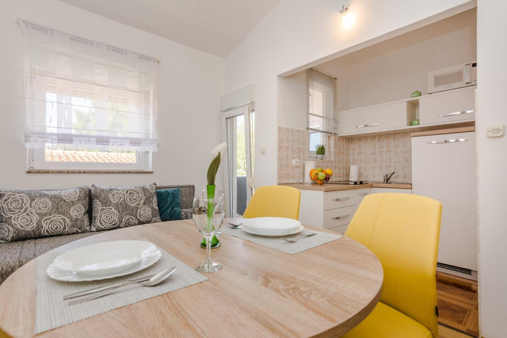 Apartmani Tomeri Starigrad Paklenica Buitenkant foto
