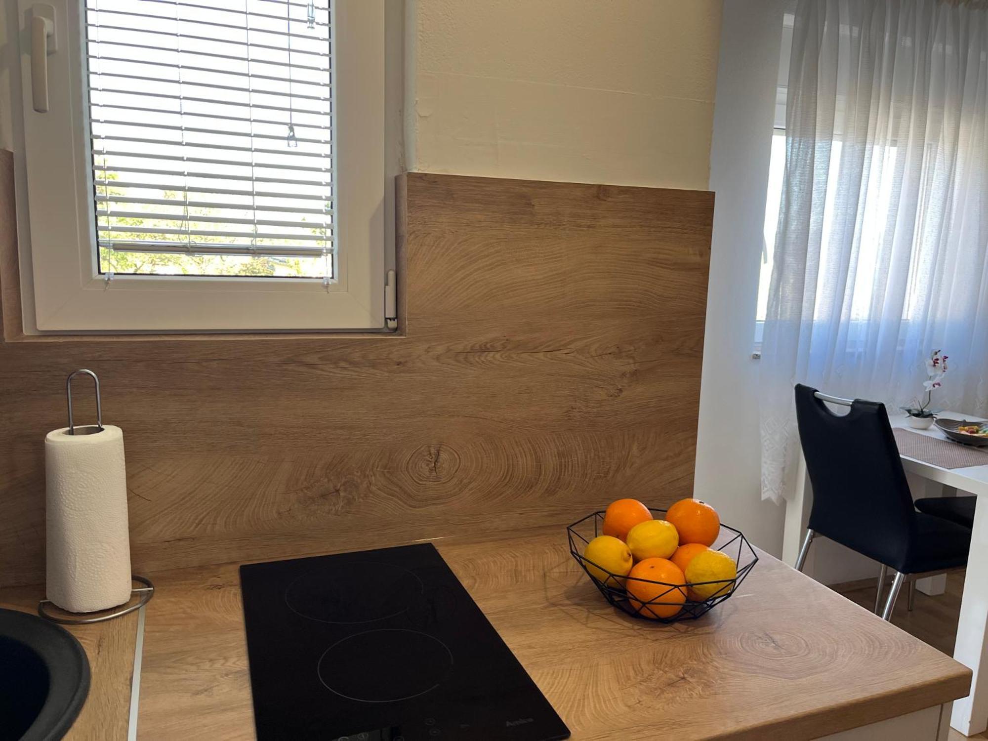 Apartmani Tomeri Starigrad Paklenica Buitenkant foto